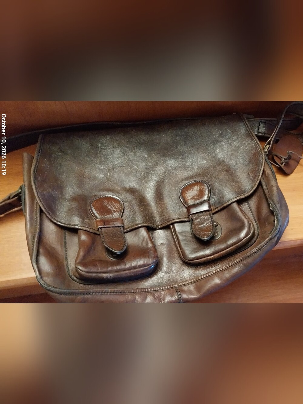 Vintage All Leather Messenger Bag -with 2 Front Pockets Classic